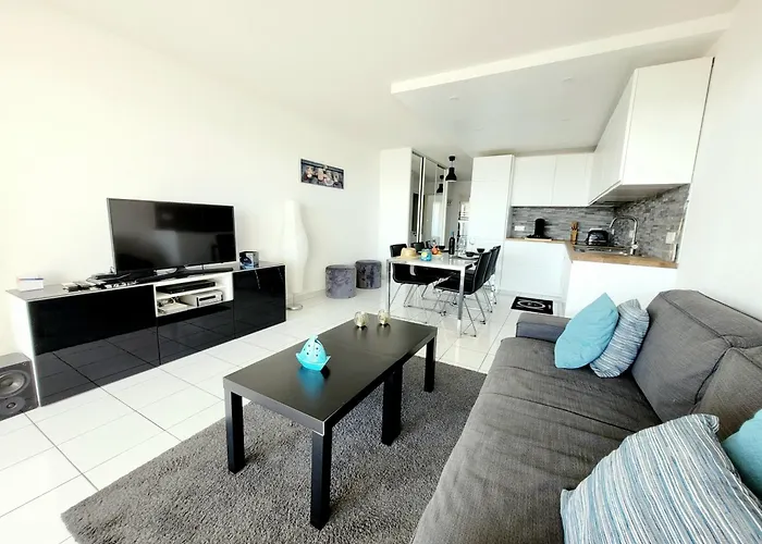 - 6 Pers - T3 - Directe, Pkg, Piscine, Wifi - Fr-1-794-128 Apartment *